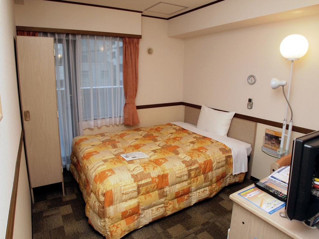 Toyoko Inn Hokkaido Sapporo-Eki Nishi-Guchi Hokudai Mae Exteriér fotografie